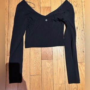Black Lululemon size 6 or size small/ med cropped longsleeve